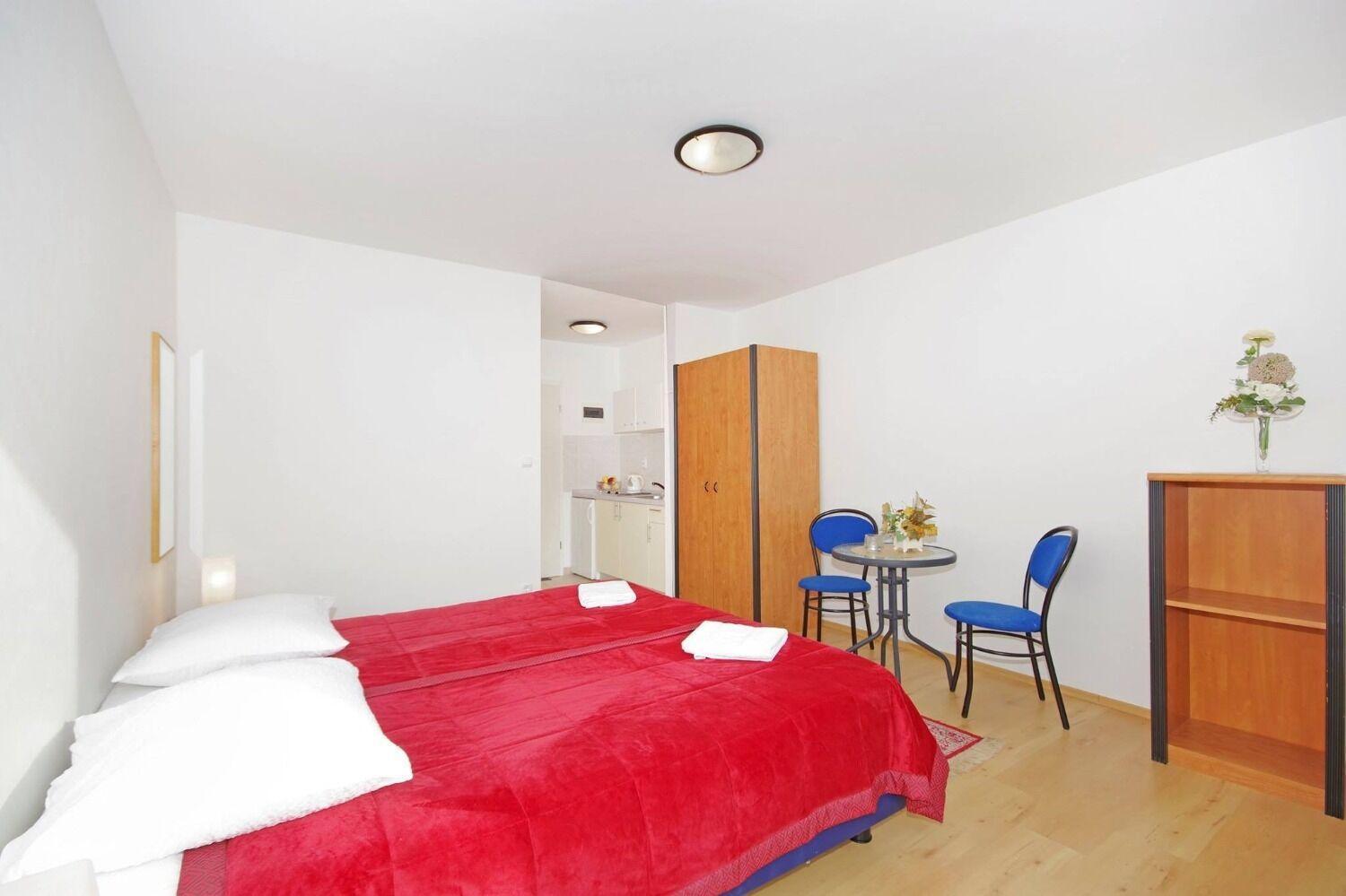 Apartments Javi - Free Private Parking Трогір Екстер'єр фото