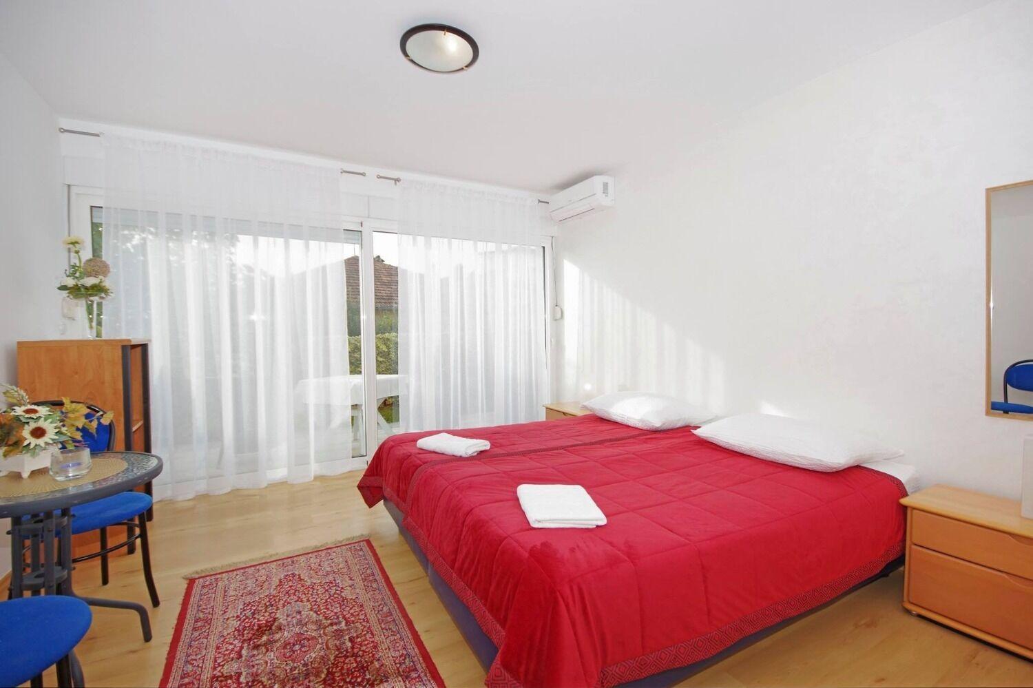 Apartments Javi - Free Private Parking Трогір Екстер'єр фото