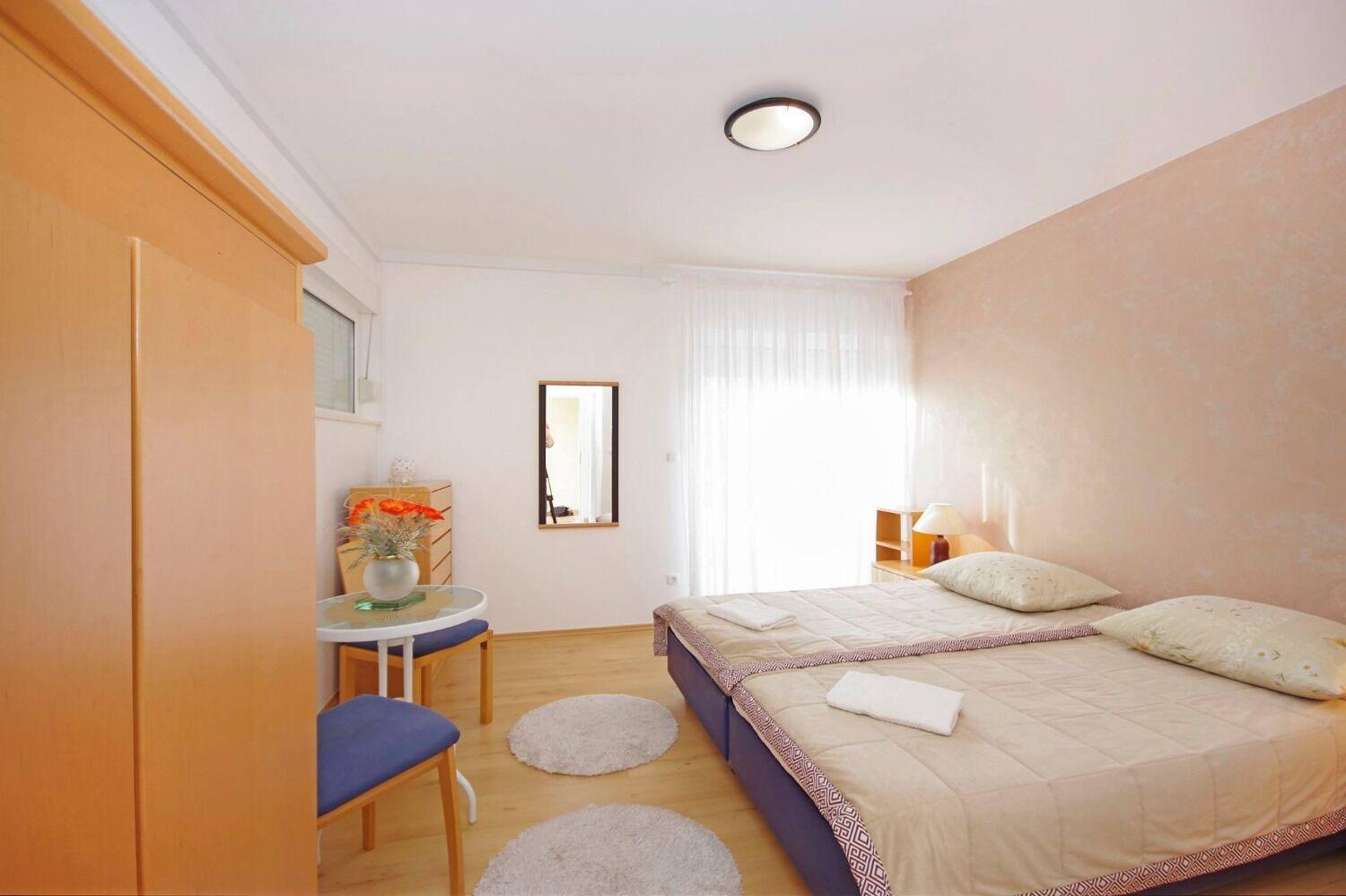 Apartments Javi - Free Private Parking Трогір Екстер'єр фото