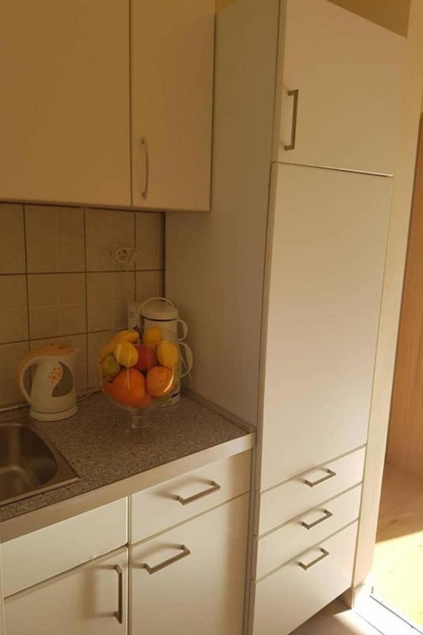 Apartments Javi - Free Private Parking Трогір Екстер'єр фото